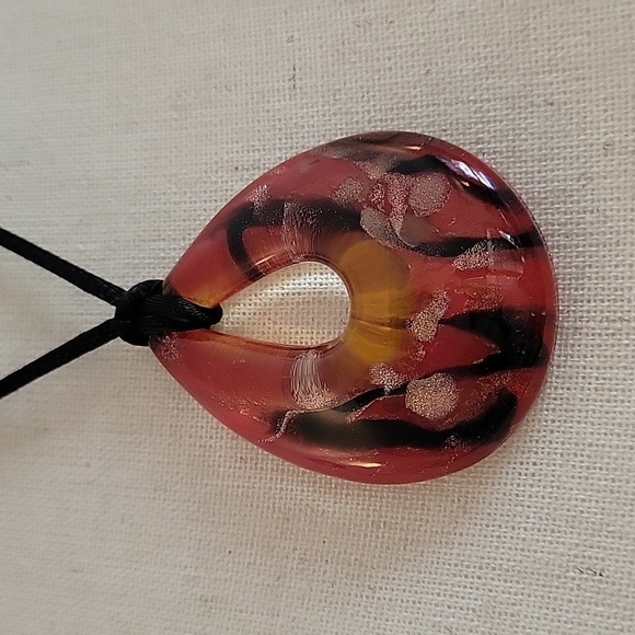 Italian Glass Necklace - Picture 2 of 4